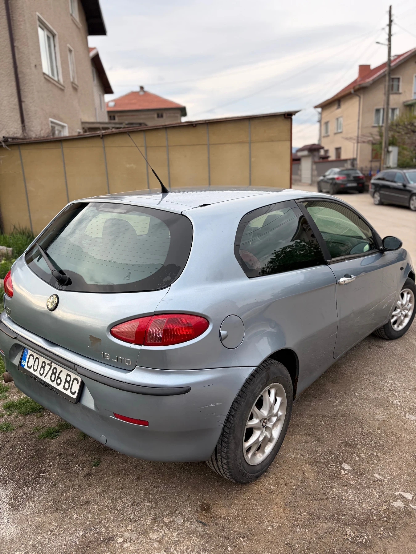 Alfa Romeo 147 1.9 JTD всичко платено, снимка 6 - Автомобили и джипове - 54397235