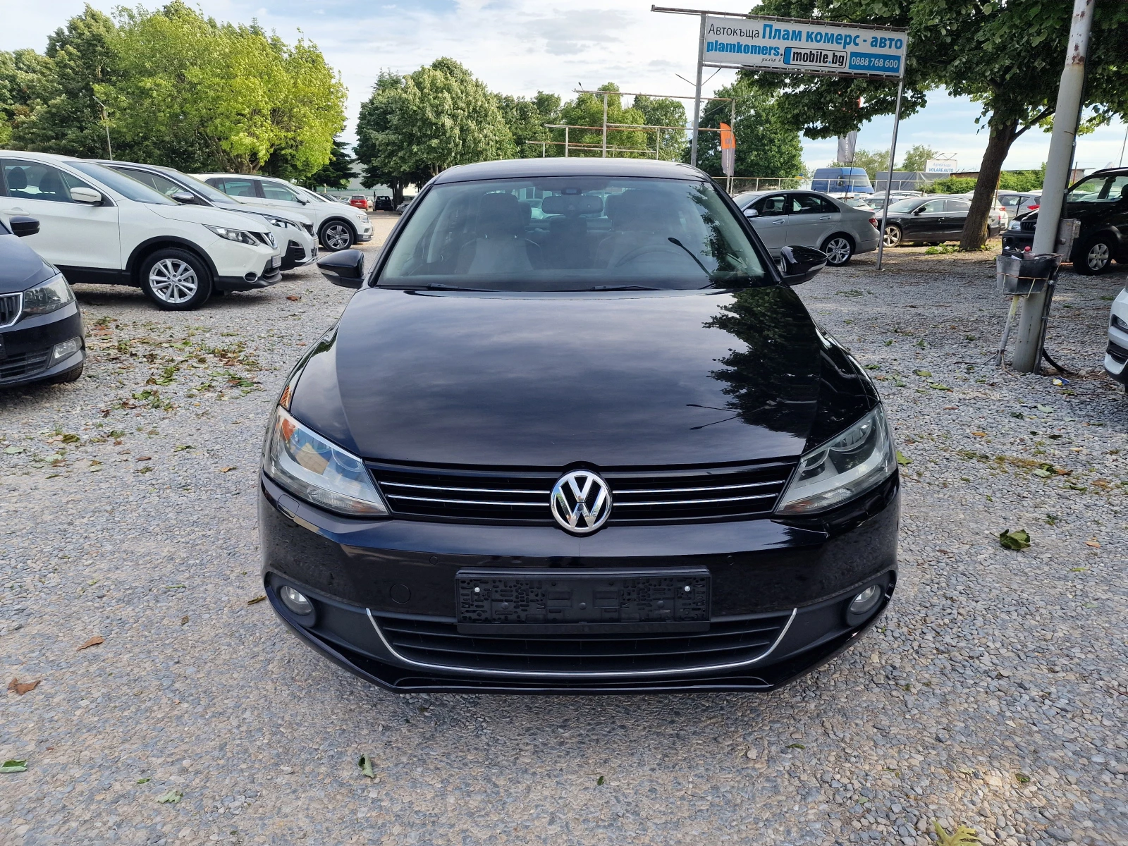 VW Jetta 2.0TDI-140k.s-6sk-NAVI-KOJA-EURO 5, снимка 2 - Автомобили и джипове - 54721574