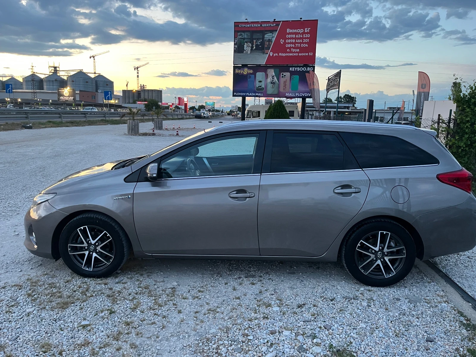 Toyota Auris 1.8Hybrid Lounge 136k.c. 172000�� ���������!!! | Mobile.bg � ����������� 9