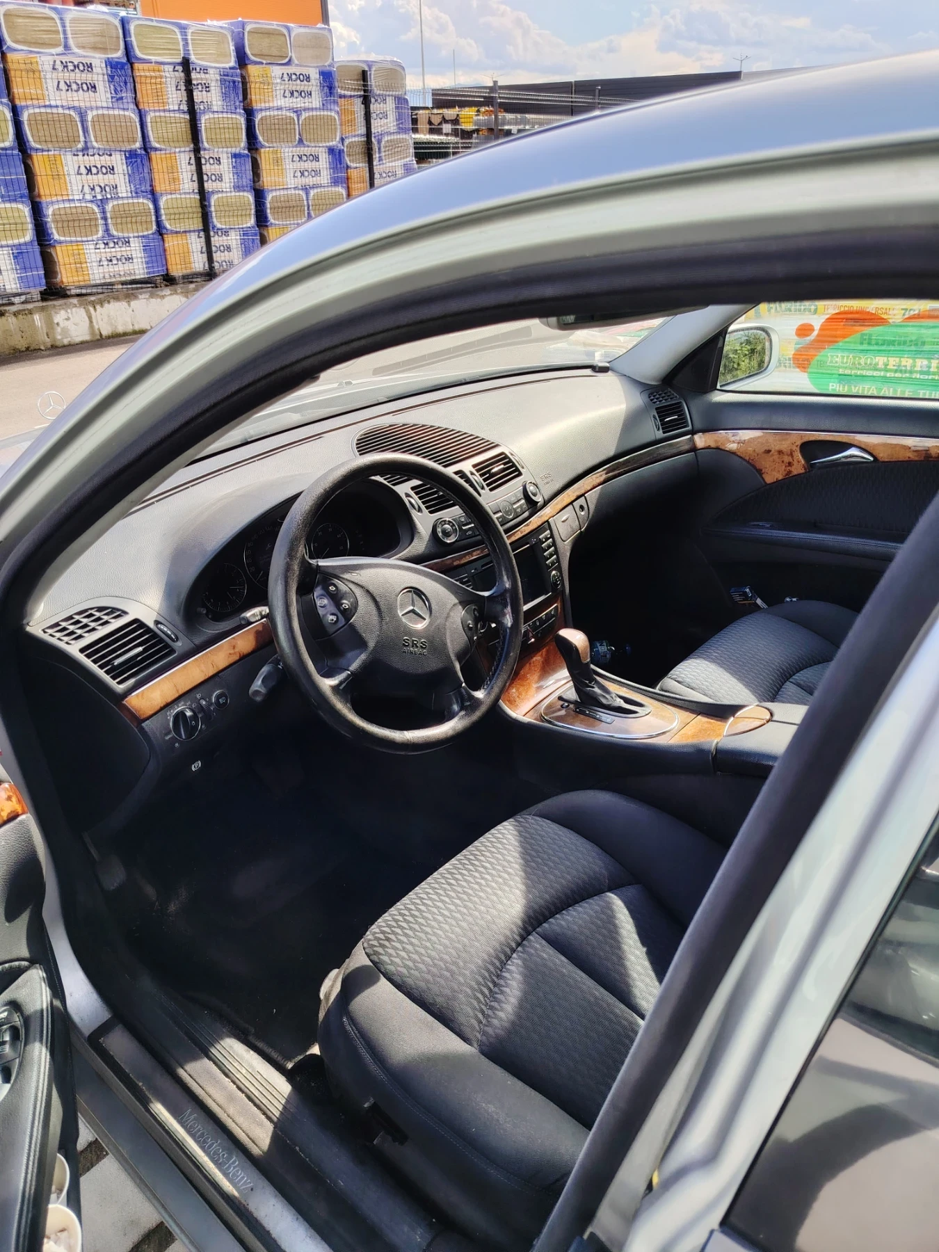 Mercedes-Benz E 220 150, снимка 4 - Автомобили и джипове - 55081348