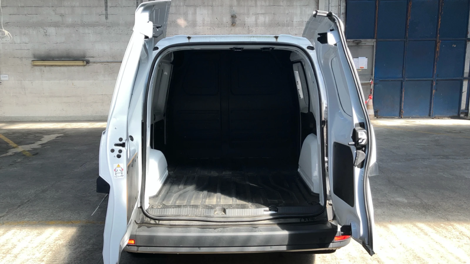 Mercedes-Benz Citan EV 45 kWh 97.6% SoH 3 места, снимка 5 - Автомобили и джипове - 55434240