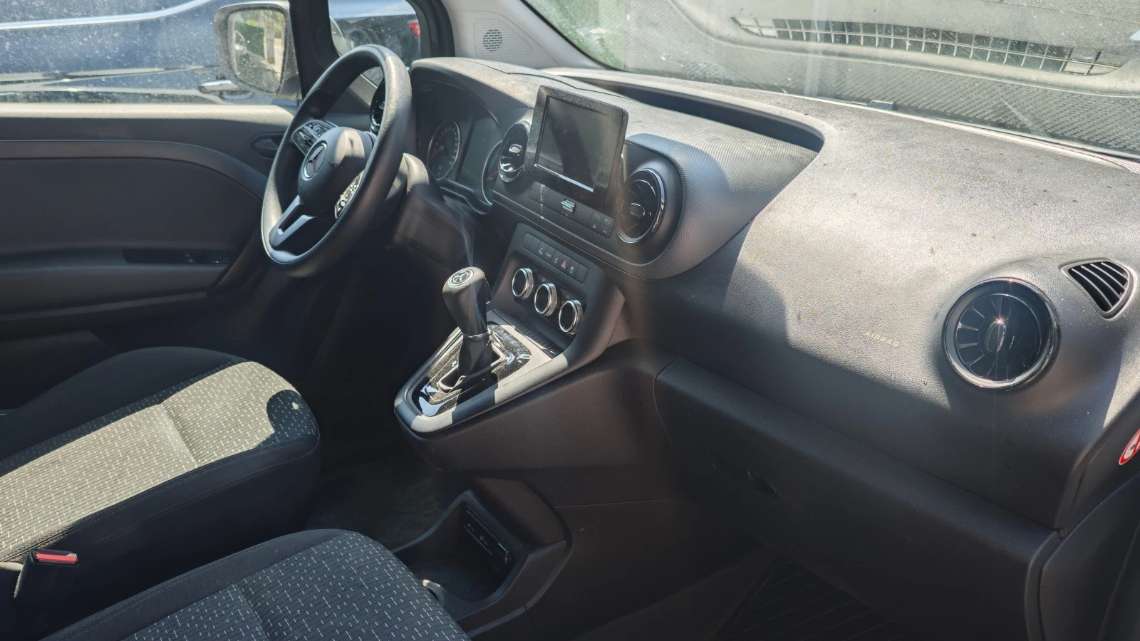 Mercedes-Benz Citan EV 45 kWh 97.6% SoH 3 места, снимка 16 - Автомобили и джипове - 55434240