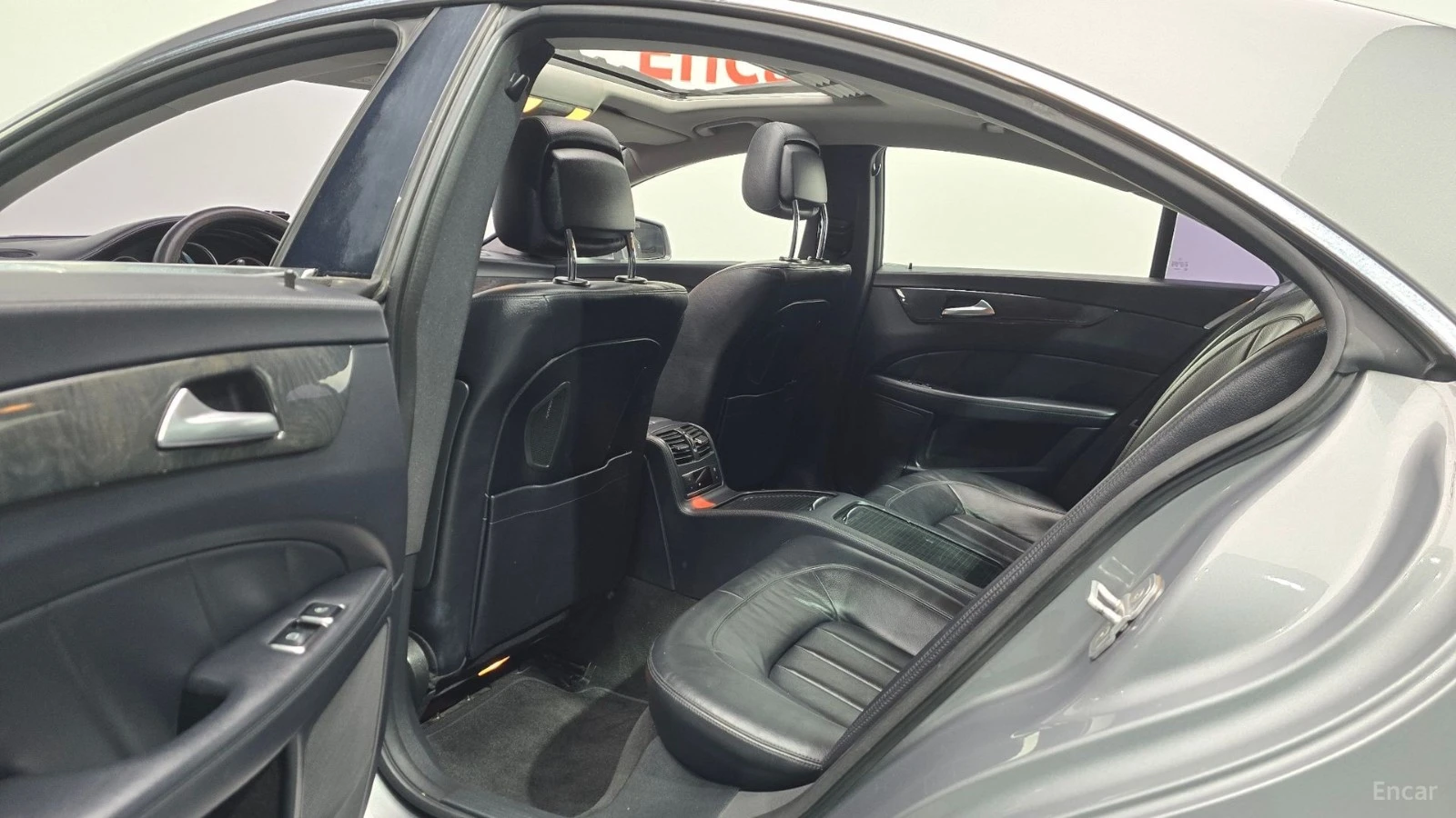 Mercedes-Benz CLS 350 КОЖА* ПОДГРЕВ* ОБДУХВ* КАМЕРИ* PANO* , снимка 11 - Автомобили и джипове - 55544421