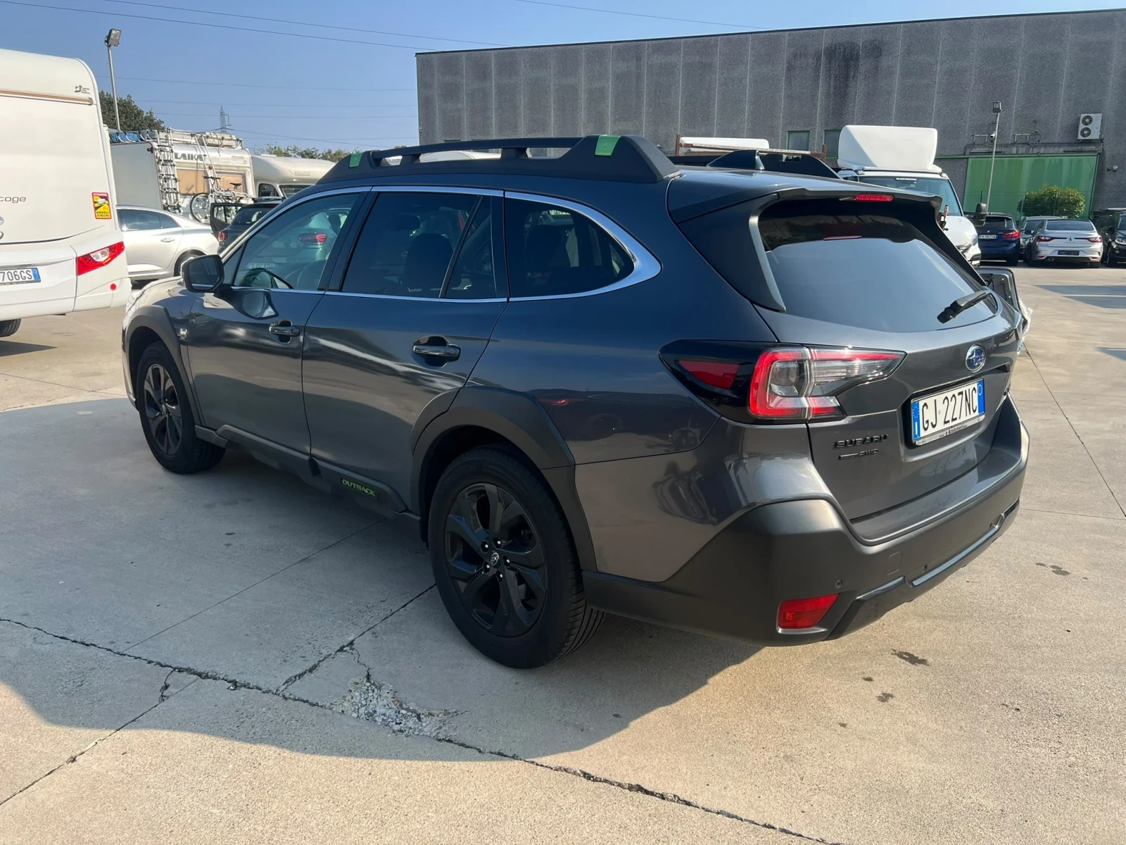 Subaru Outback Full* 2.5 LPG 169hp* 6.2022г* КОЖА* ПОДГРЕВ* КАМЕР, снимка 12 - Автомобили и джипове - 56108075