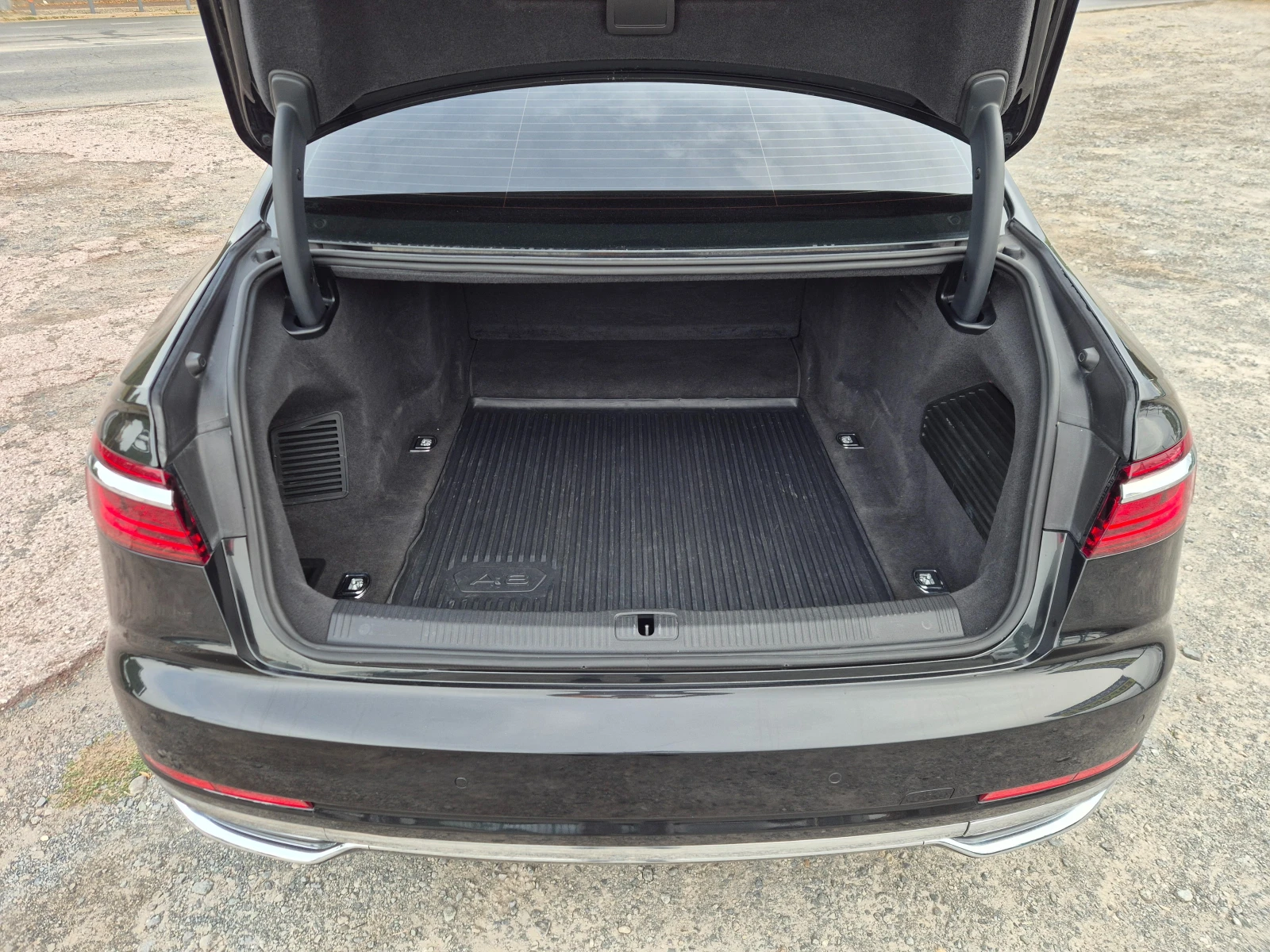 Audi A8 50TDI Quattro, снимка 11 - Автомобили и джипове - 56264849