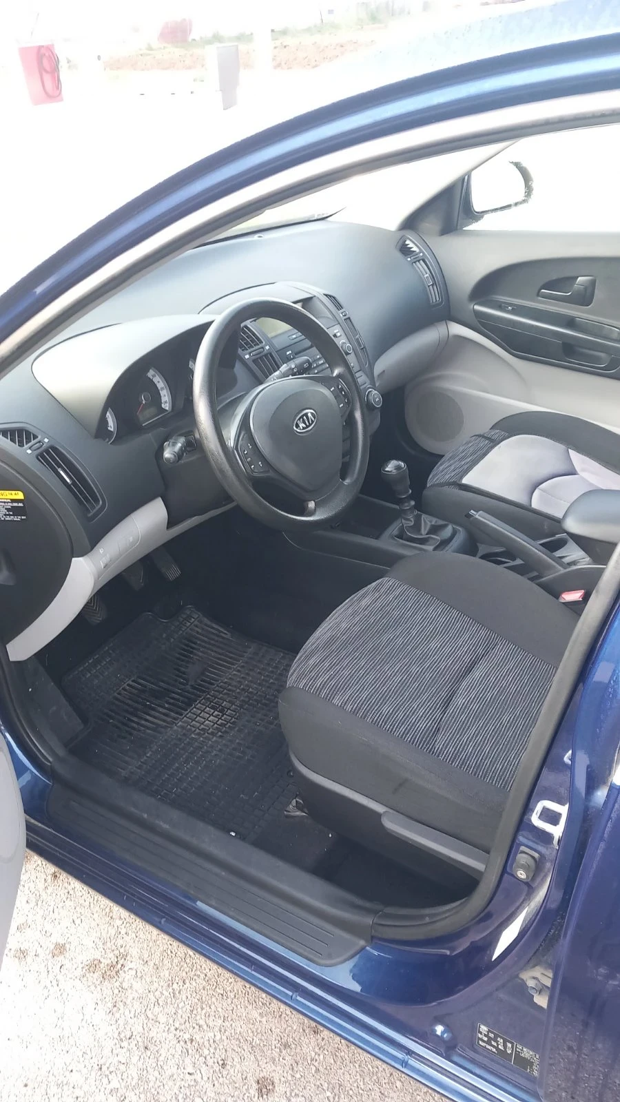 Kia Ceed 1.4i/105kc, климатик , снимка 2 - Автомобили и джипове - 56322330