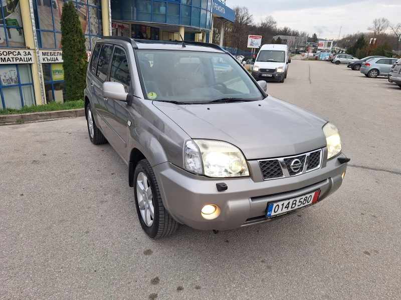 Nissan X-trail 2.2, снимка 3 - Автомобили и джипове - 53155968