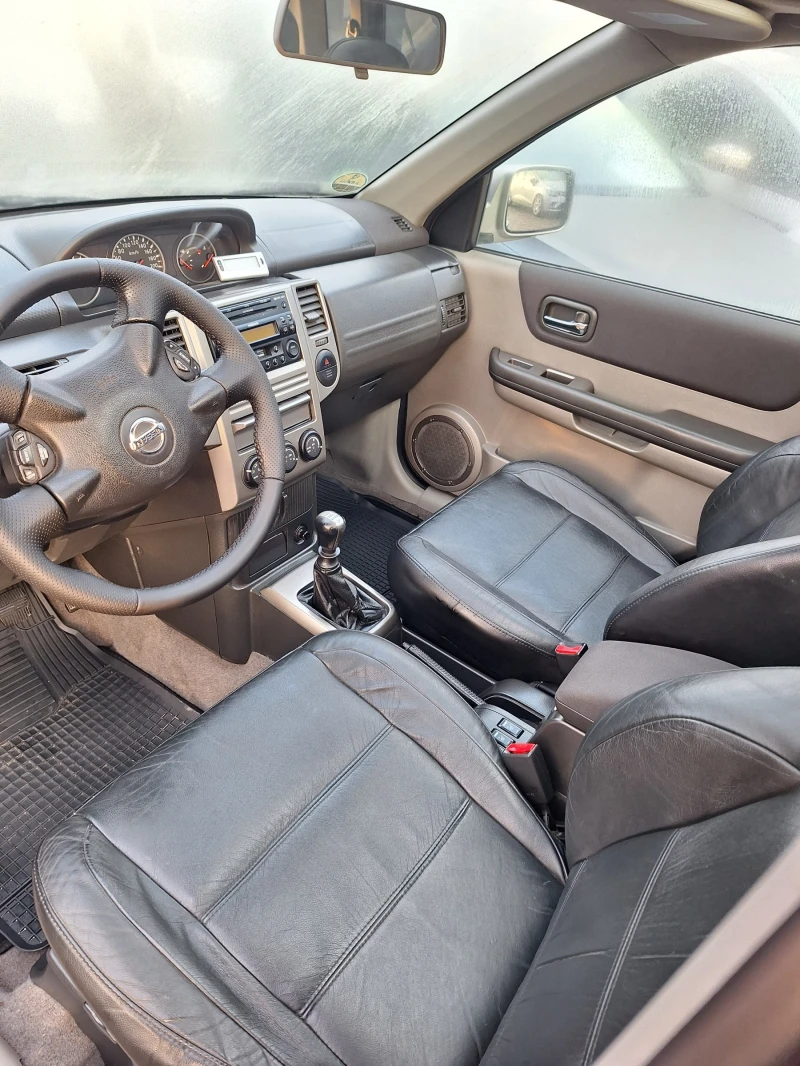 Nissan X-trail 2.2, снимка 17 - Автомобили и джипове - 53155968