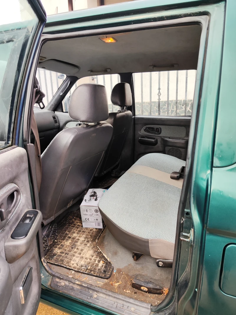 Mitsubishi L200 2.5, снимка 10 - Автомобили и джипове - 53408730