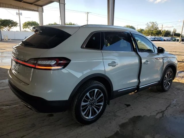 Lincoln Aviator 2.0L 4 All wheel drive - изображение 8