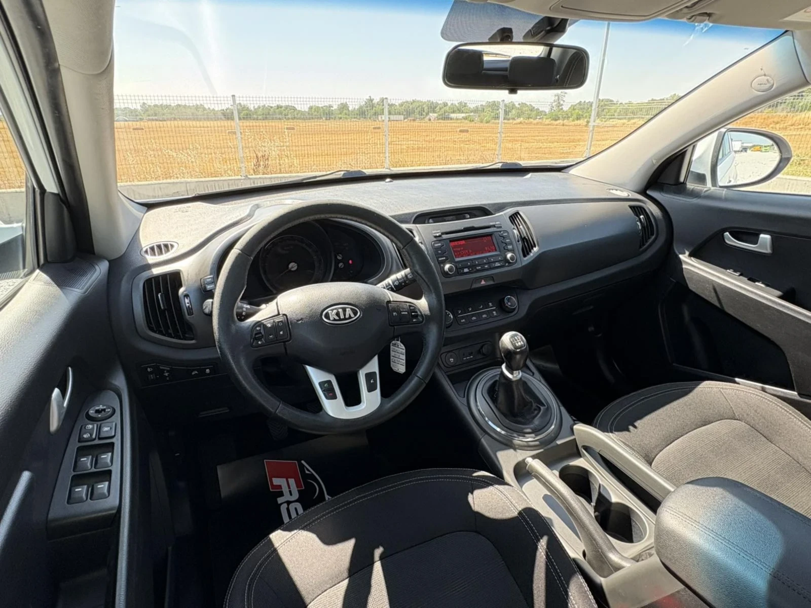 Kia Sportage Капарирана/Продадена  - изображение 8