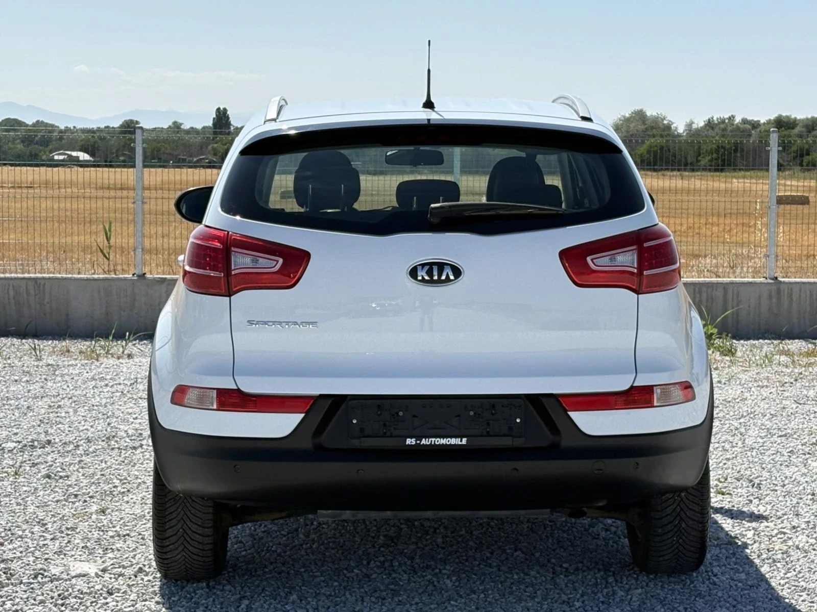 Kia Sportage Капарирана/Продадена  - изображение 7