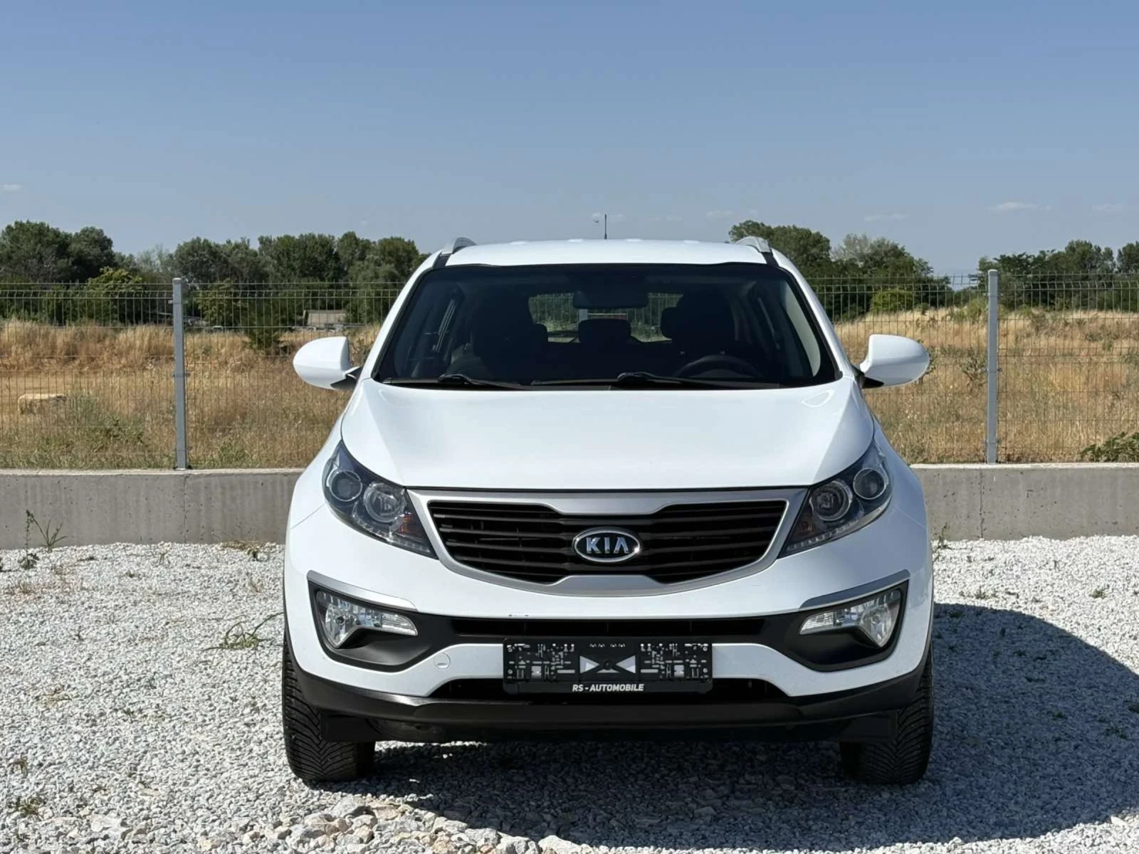 Kia Sportage Капарирана/Продадена  - изображение 3