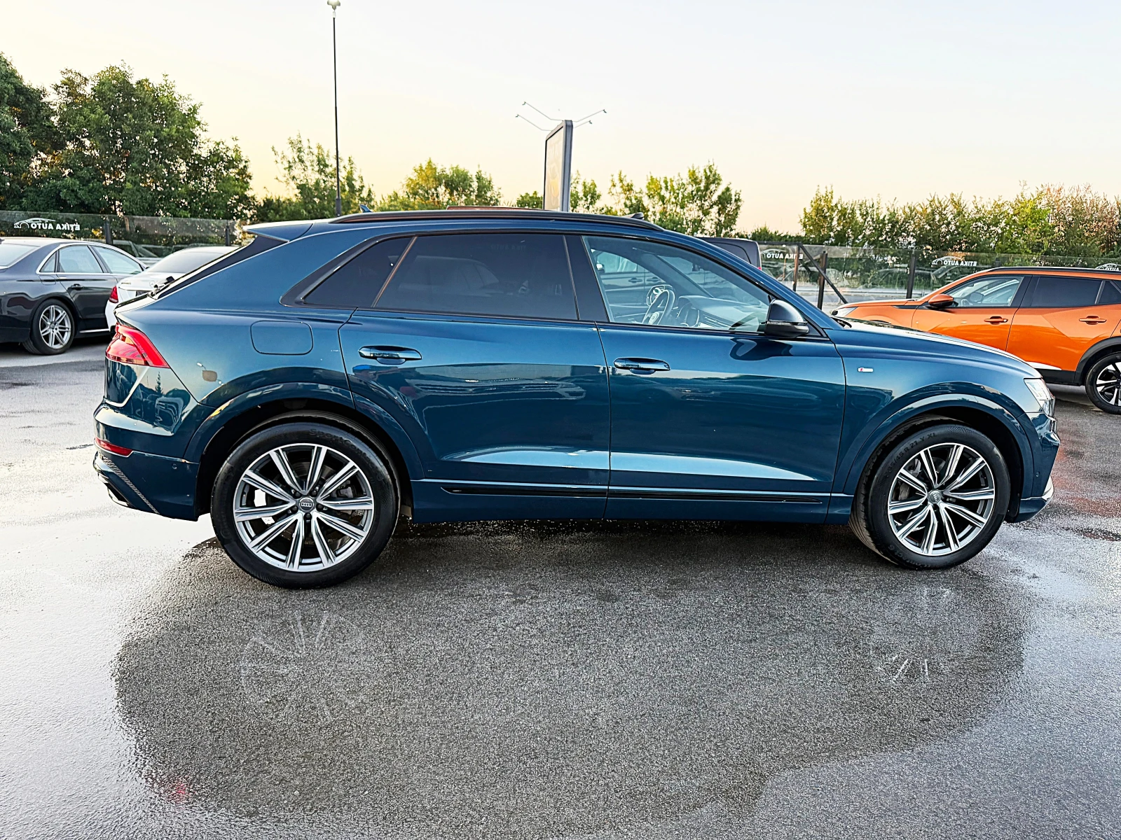 Audi Q8 MATRIX-BIXENON-4x4-PANORAMA-Sline-ALKANTAR-!!! - изображение 7