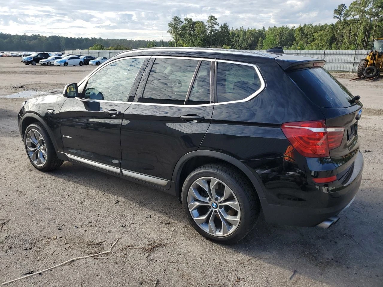 BMW X3 xDrive28i / Sport+ / Panorama / LED / Navi / - изображение 2