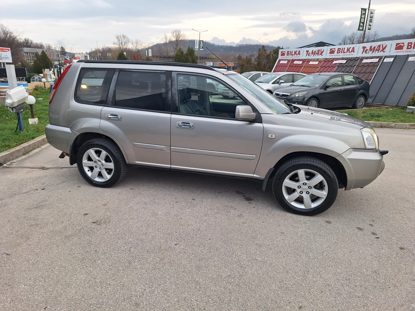 Nissan X-trail 2.2 - изображение 9