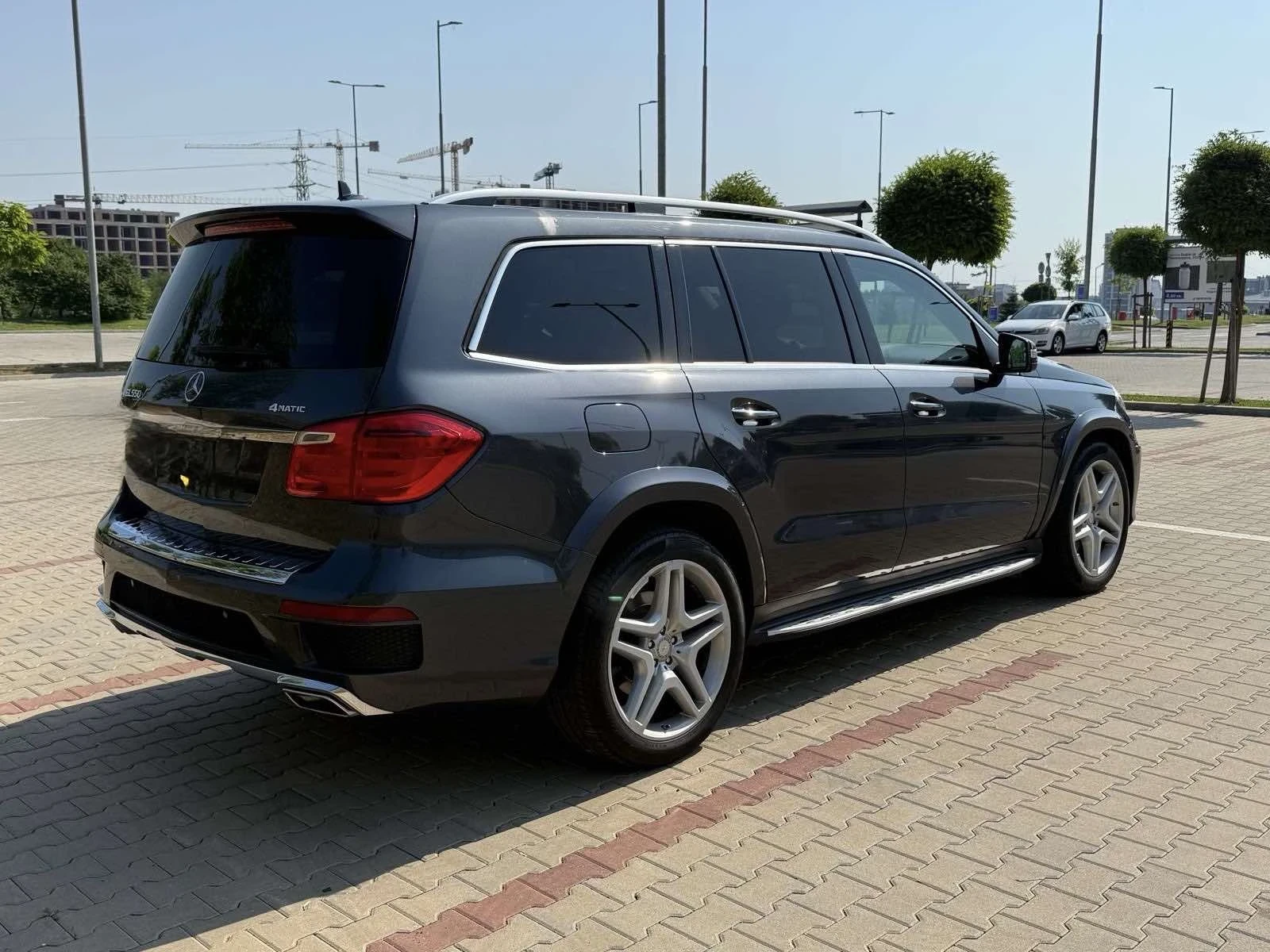 Mercedes-Benz GL 550, снимка 4 - Автомобили и джипове - 54020085