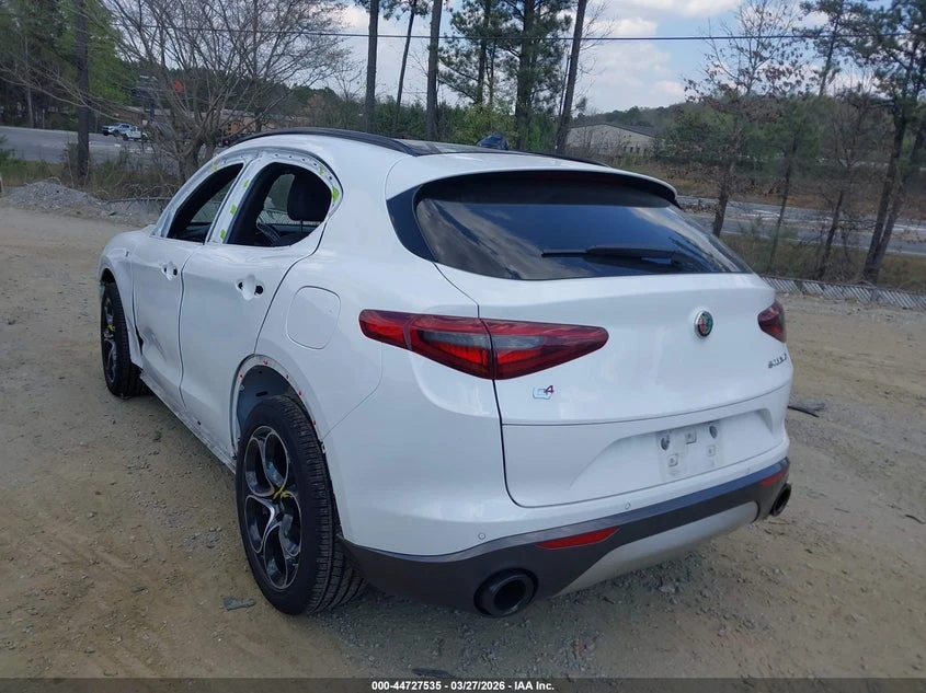 Alfa Romeo Stelvio 2.0l Ti Awd, снимка 3 - Автомобили и джипове - 54384876