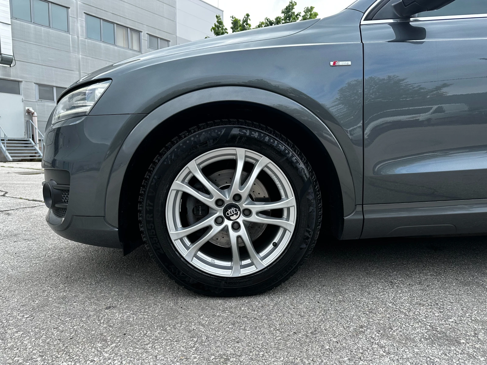 Audi Q3 2.0i 211 к.с./quattro//ГАРАНЦИЯ ОТ КЕНТАВЪР, снимка 8 - Автомобили и джипове - 54607753