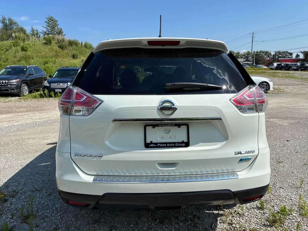 Nissan Rogue * AWD 4dr * АВТОКРЕДИТ БЕЗ ПЪРВОНАЧАЛНА ВНОСКА* , снимка 4 - Автомобили и джипове - 55431913