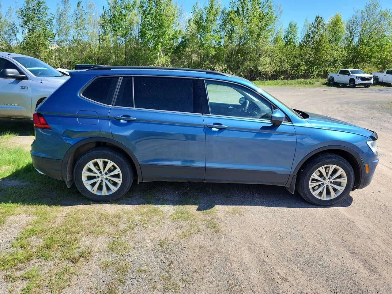 VW Tiguan * Trendline * CARFAX * ОПЦИЯ ЗА ФИНАНСИРАНЕ, снимка 3 - Автомобили и джипове - 55668190