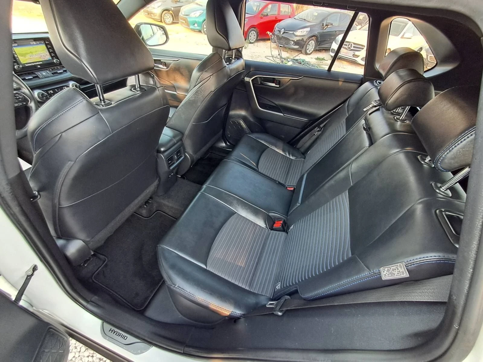 Toyota Rav4 2.5 HYBRID/ГАЗ FULL НАВИГАЦИЯ, КОЖЕН САЛОН, FULL , снимка 14 - Автомобили и джипове - 55722834