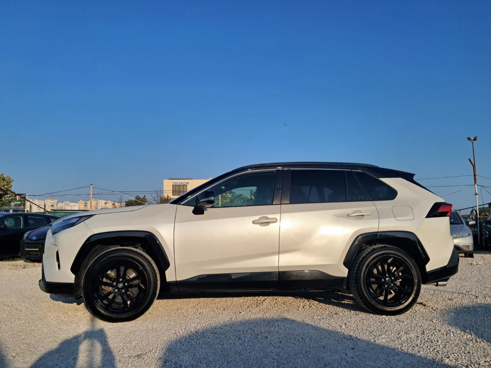 Toyota Rav4 2.5 HYBRID/ГАЗ FULL НАВИГАЦИЯ, КОЖЕН САЛОН, FULL , снимка 8 - Автомобили и джипове - 55722834