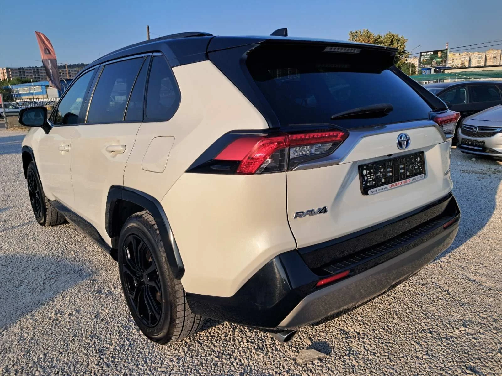 Toyota Rav4 2.5 HYBRID/ГАЗ FULL НАВИГАЦИЯ, КОЖЕН САЛОН, FULL , снимка 6 - Автомобили и джипове - 55722834