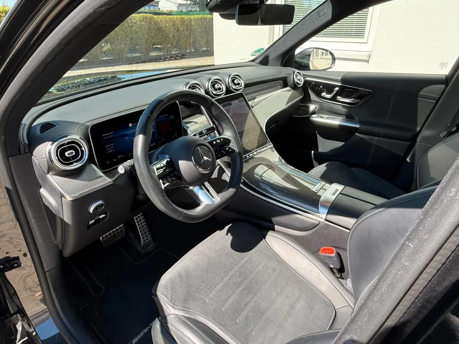 Mercedes-Benz GLC 300 4Matic* AMG* Pano* Burm* 360, снимка 12 - Автомобили и джипове - 55883599