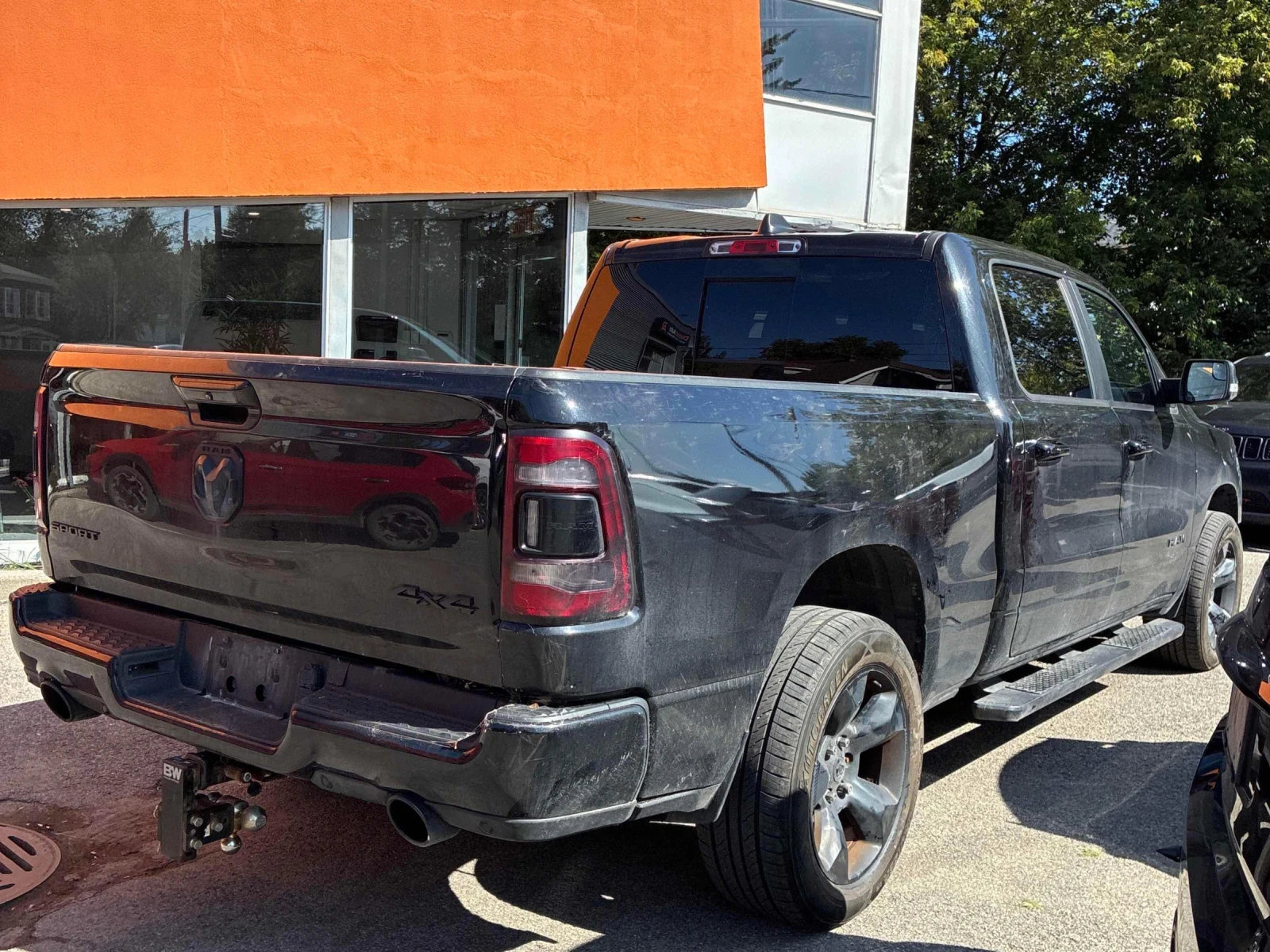Dodge RAM 1500 Night Edition* Sport* Back cam* 4x4* Keyless* 2клю, снимка 3 - Автомобили и джипове - 56048354