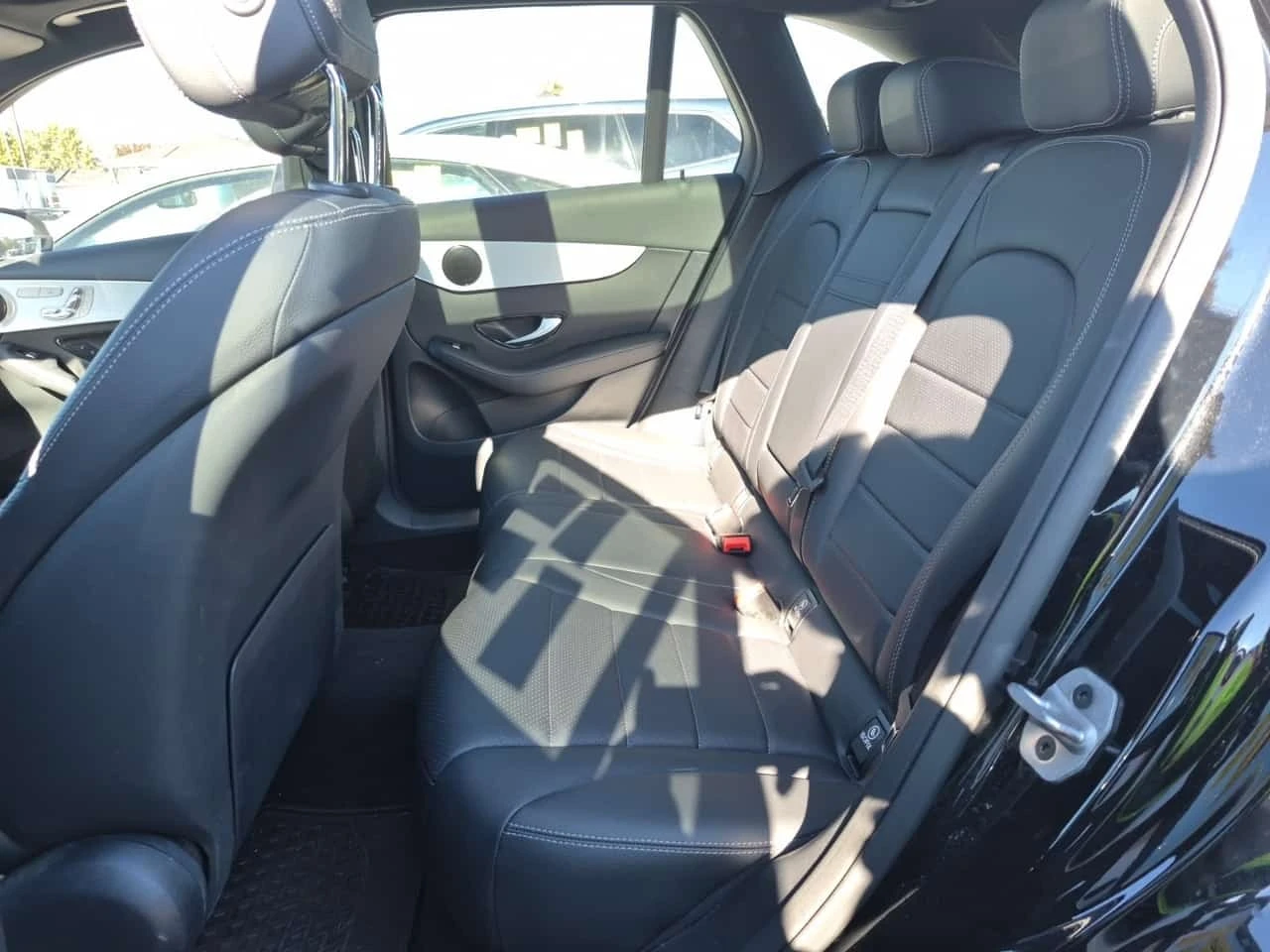 Mercedes-Benz GLC 300 * 4matic Suv * CARFAX * 2 K����* ����������� | Mobile.bg � ����������� 12