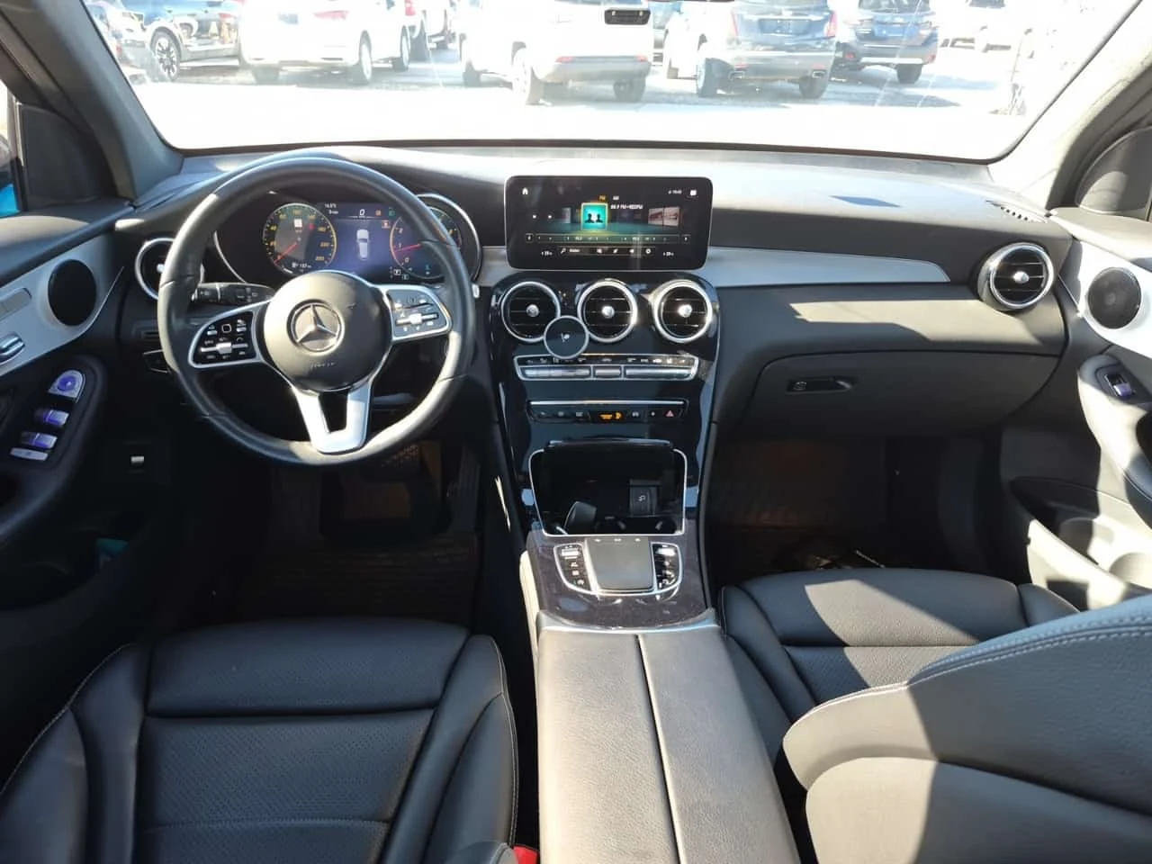 Mercedes-Benz GLC 300 * 4matic Suv * CARFAX * 2 K����* ����������� | Mobile.bg � ����������� 10