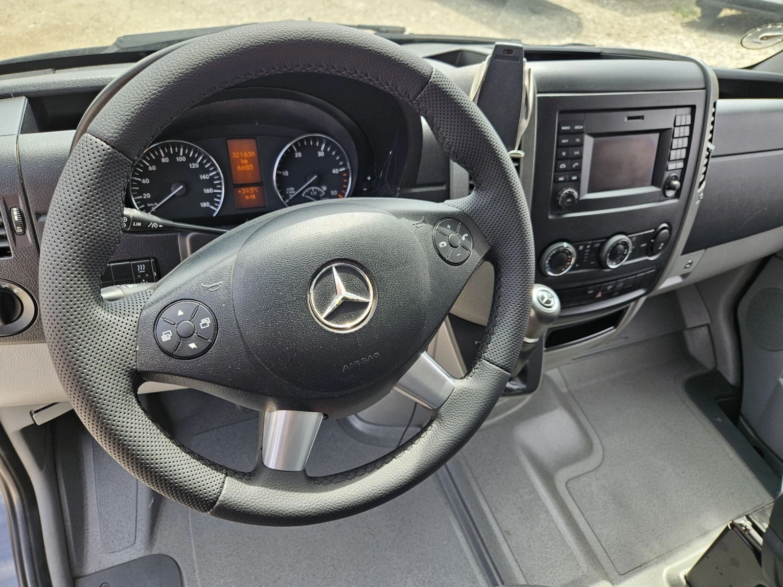 Mercedes-Benz Sprinter 319 МАКСИ, ЕВРО 6 , ДВЕ СТРАНИЧНИ - изображение 10