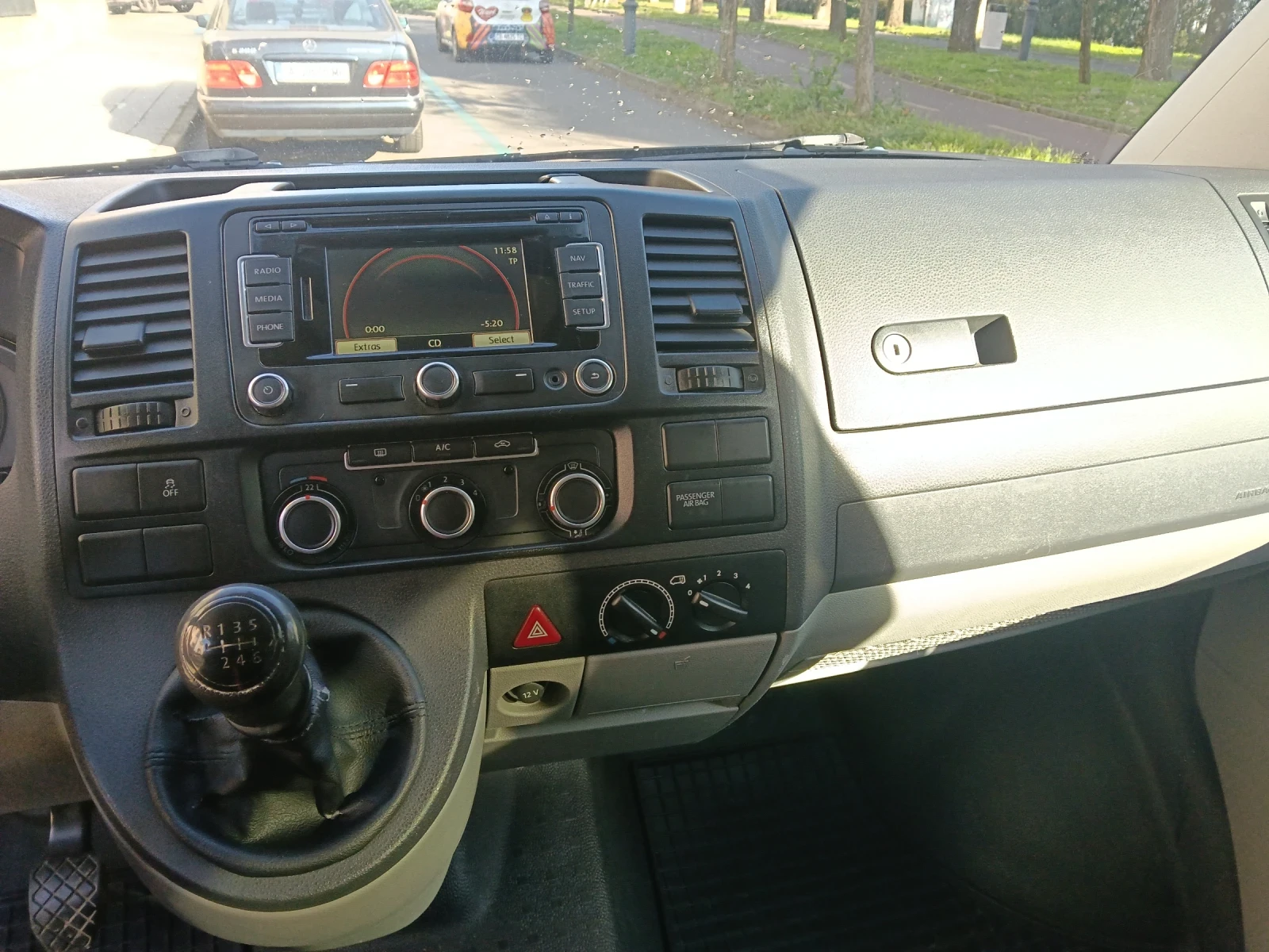 VW T5 T5, снимка 10 - Бусове и автобуси - 54499010