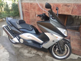  Yamaha T-max