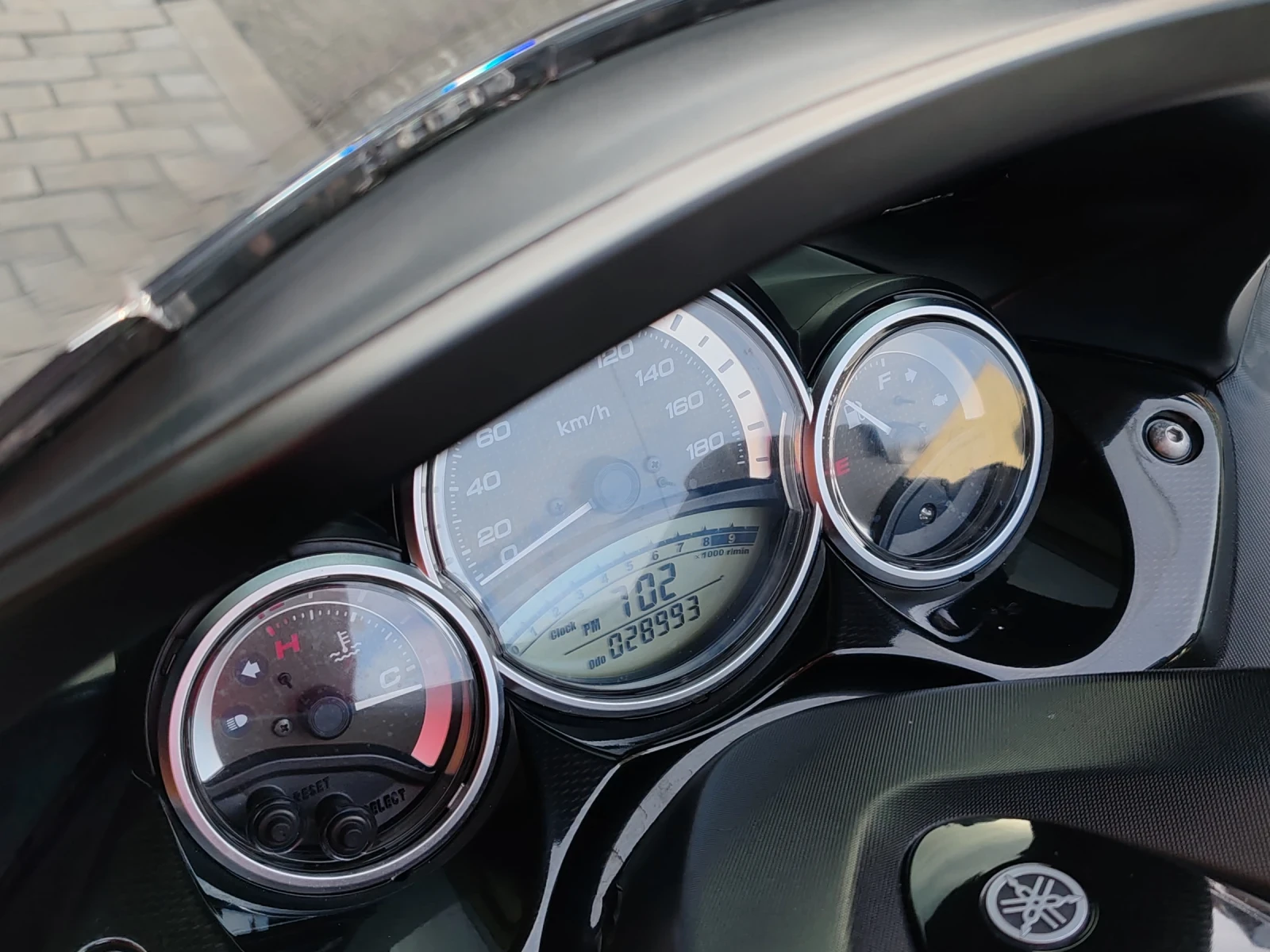 Yamaha T-max TMAX10th Anniversary WHITEMAX - изображение 10