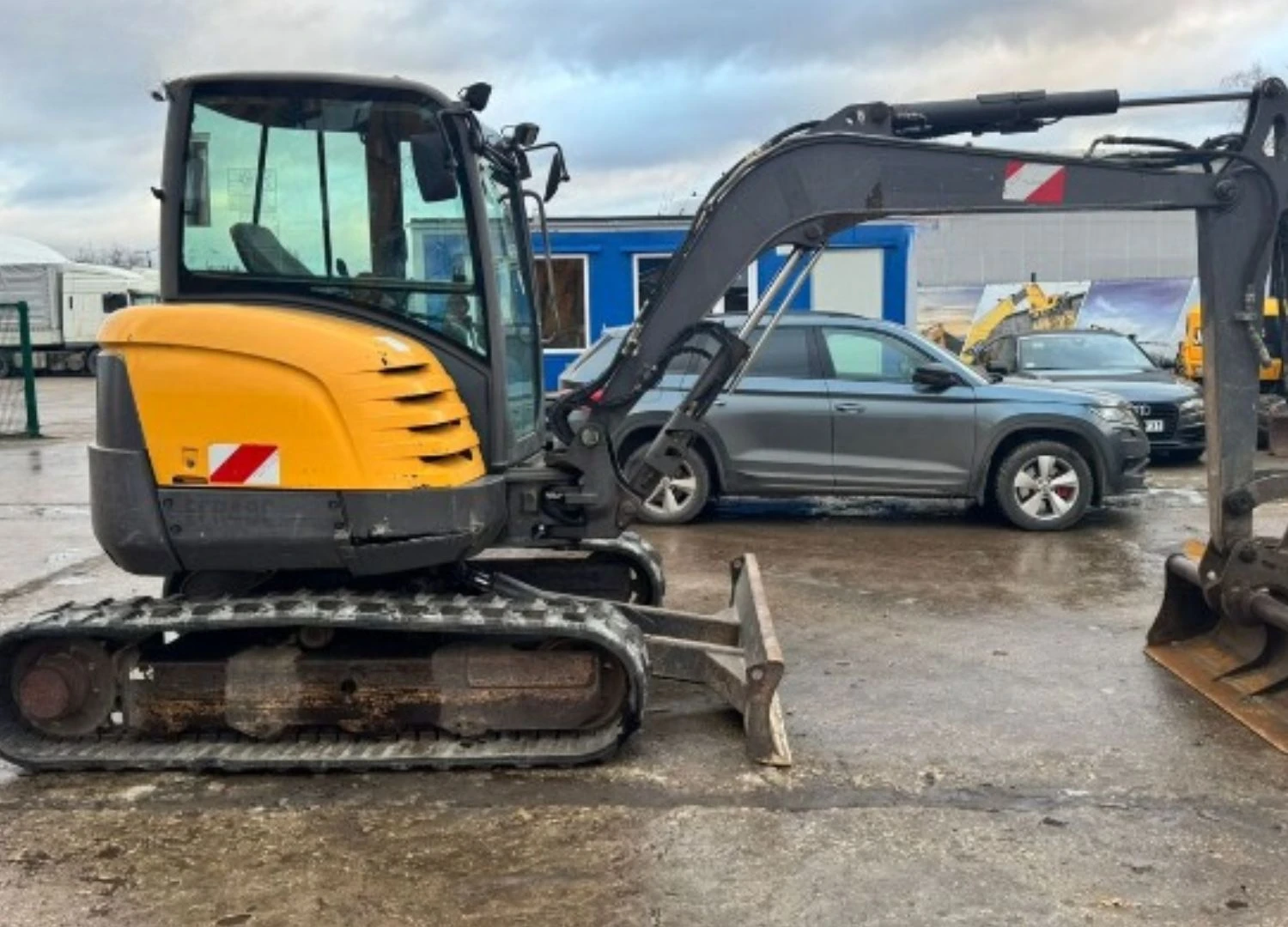 Багер Volvo ECR48C - изображение 3
