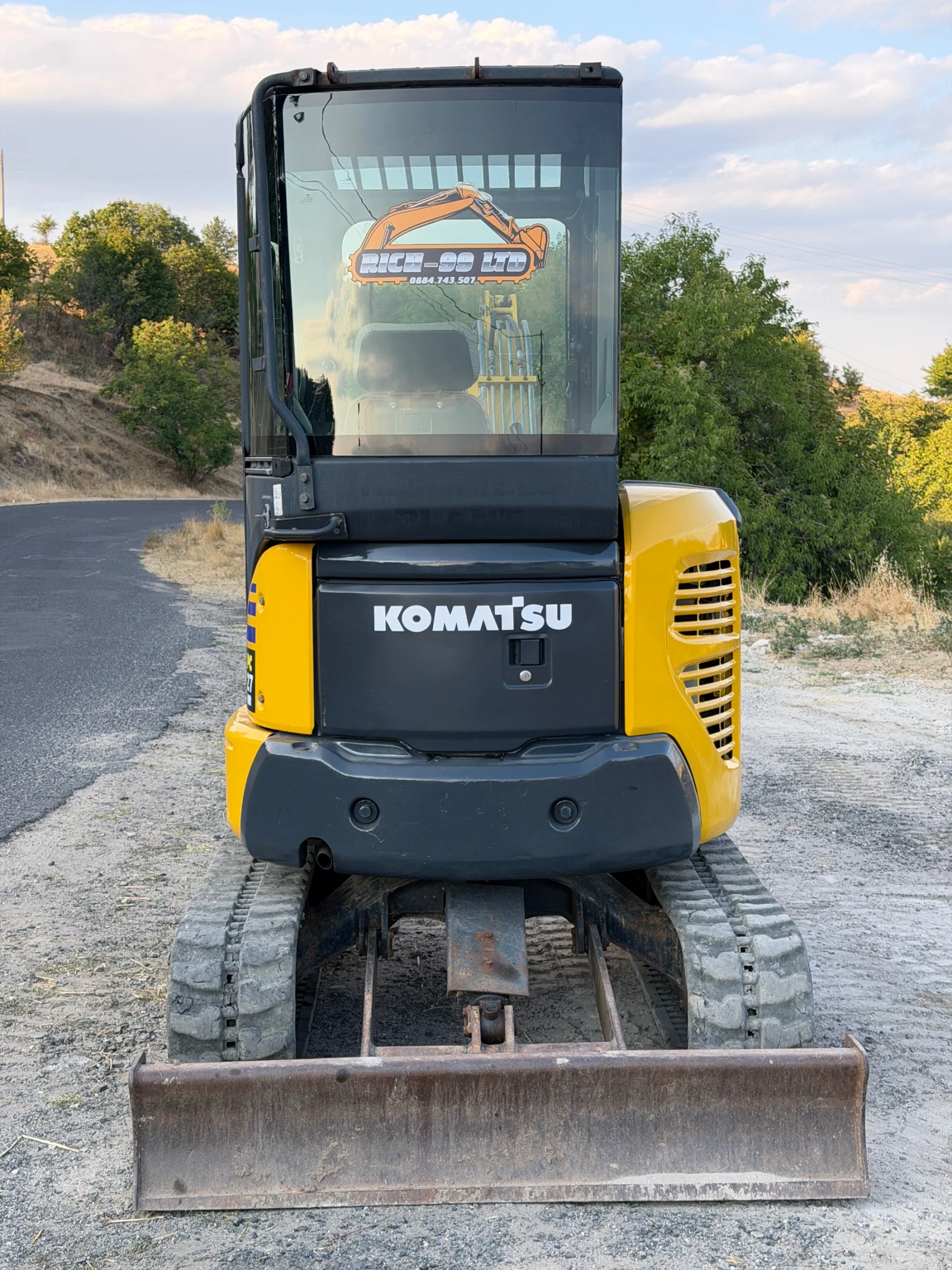 Багер Komatsu Pc27mr-2 , снимка 7 - Индустриална техника - 55849051