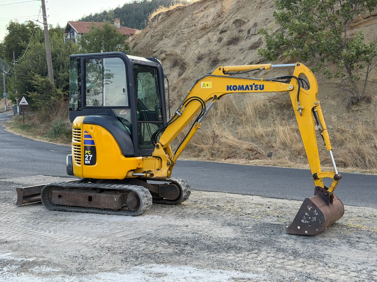 Багер Komatsu Pc27mr-2 