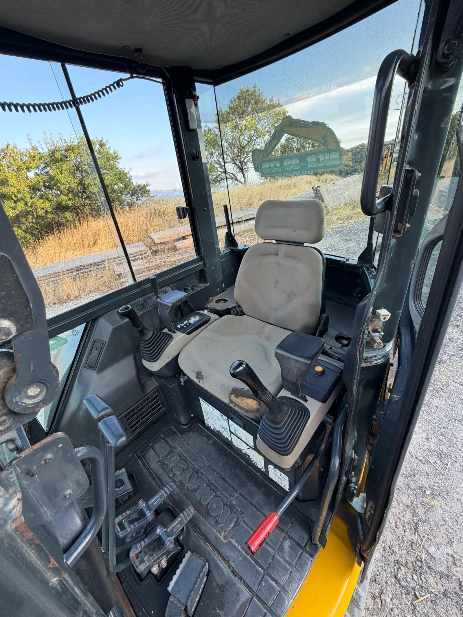 Багер Komatsu Pc27mr-2 , снимка 8 - Индустриална техника - 55849051