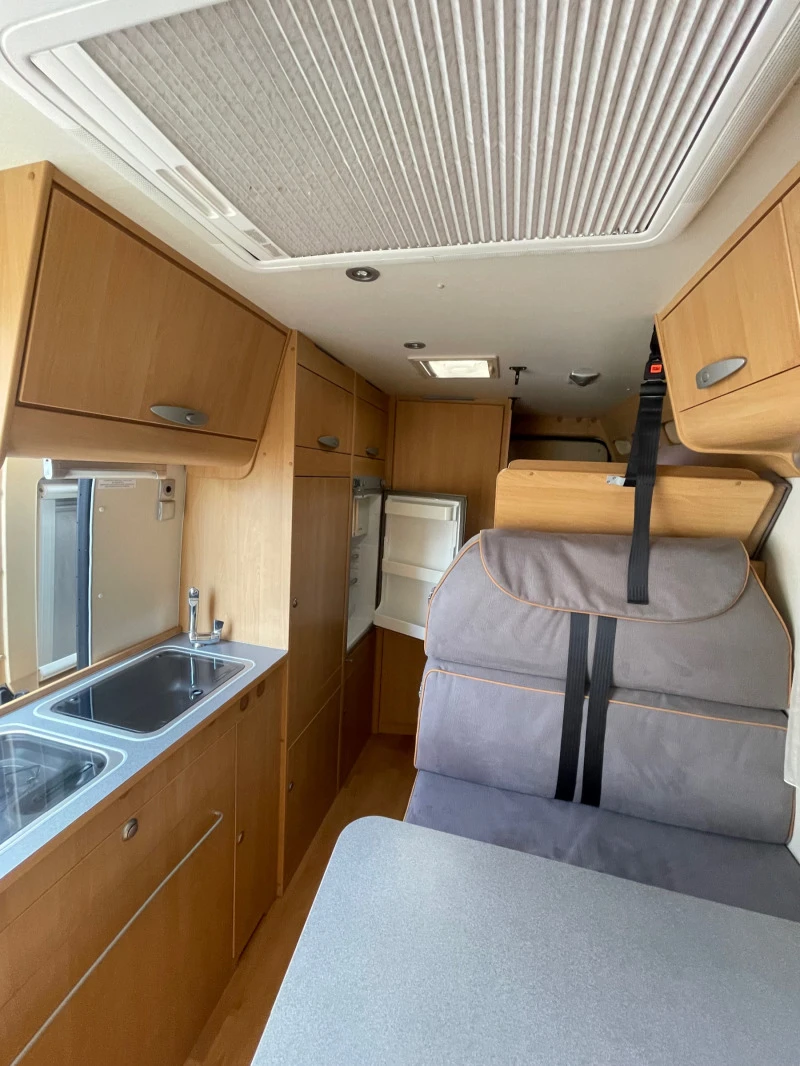 Кемпер Adria 4 Twin, снимка 11 - Каравани и кемпери - 45899236