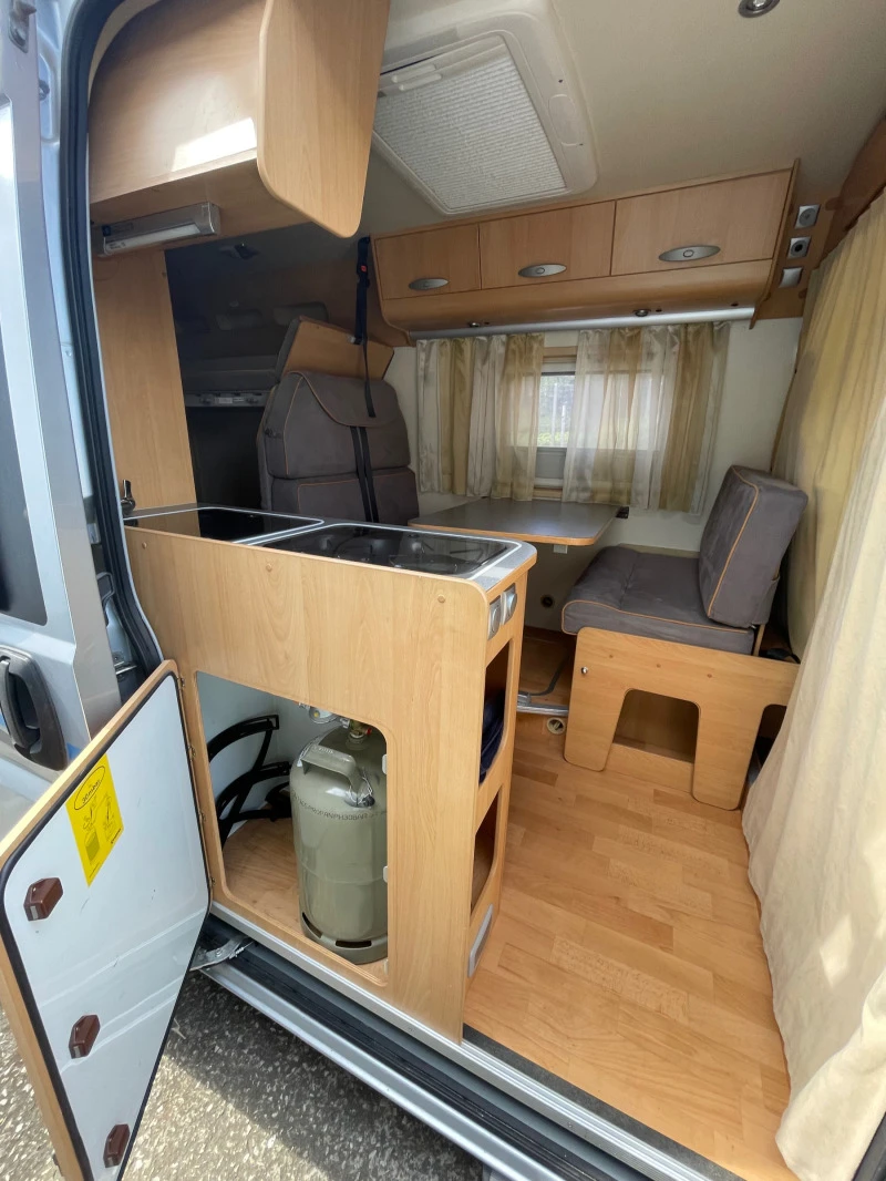 Кемпер Adria 4 Twin, снимка 9 - Каравани и кемпери - 45899236