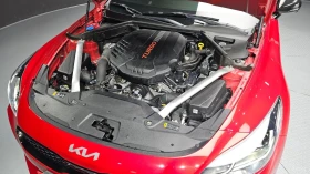 Kia Stinger 3.3 AWD GT | LEXICON| 360| HUD| VENTED S| , снимка 6