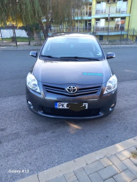 Toyota Auris D4D, снимка 1