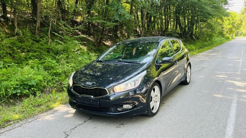 Kia Ceed 1.6i*Led*Кожа*Подгрев*ДигиталноТабло*Кейлес, снимка 1 - Автомобили и джипове - 41474564