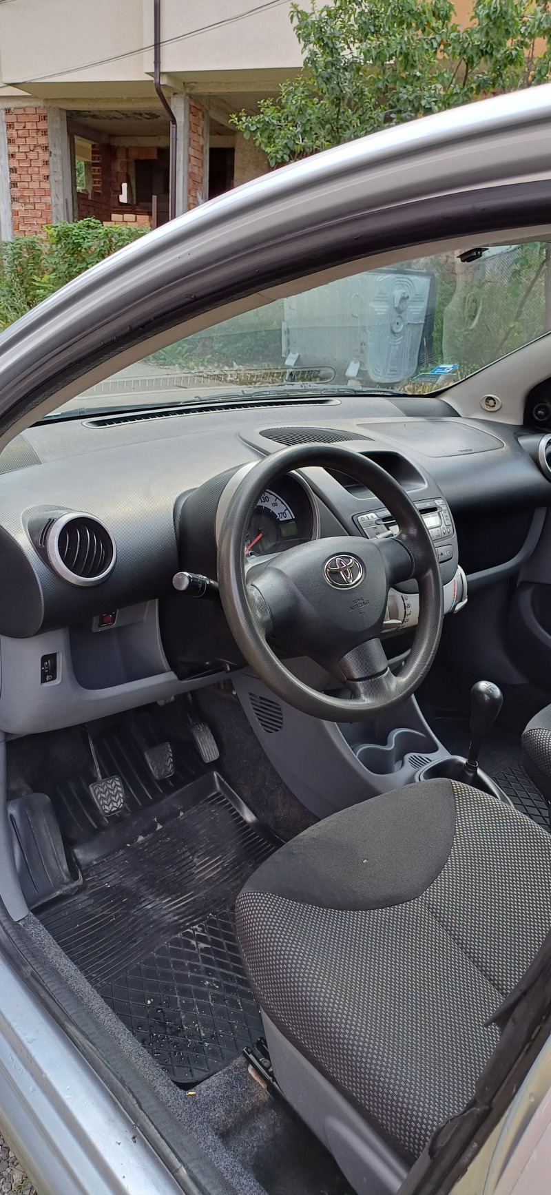 Toyota Aygo, снимка 5 - Автомобили и джипове - 46391258