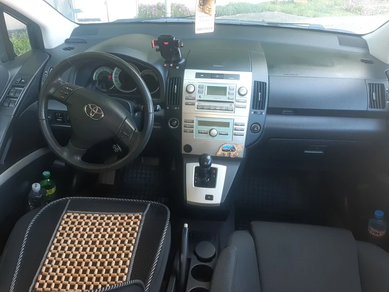 Toyota Corolla verso, снимка 5 - Автомобили и джипове - 47885776