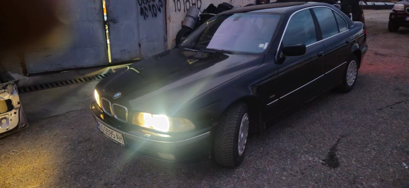 BMW 520, снимка 1 - Автомобили и джипове - 47413484