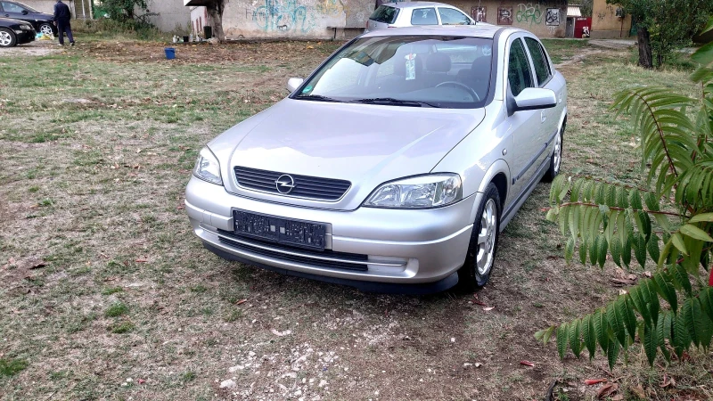 Opel Astra 1.6i, снимка 3 - Автомобили и джипове - 47499695