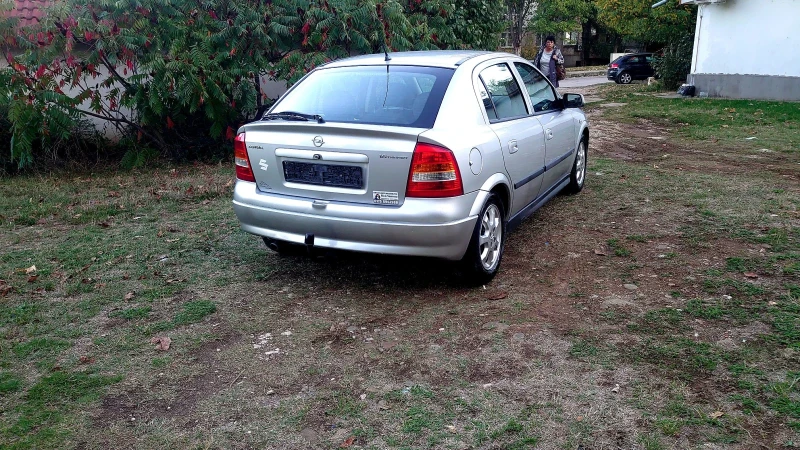 Opel Astra 1.6i, снимка 6 - Автомобили и джипове - 47499695